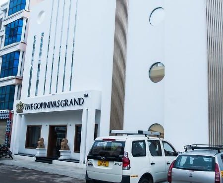根尼亚古马里 The Gopinivas Grand酒店 外观 照片