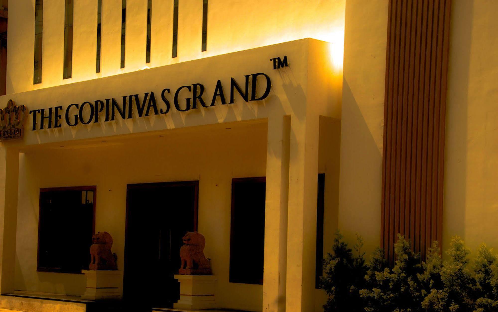 根尼亚古马里 The Gopinivas Grand酒店 外观 照片