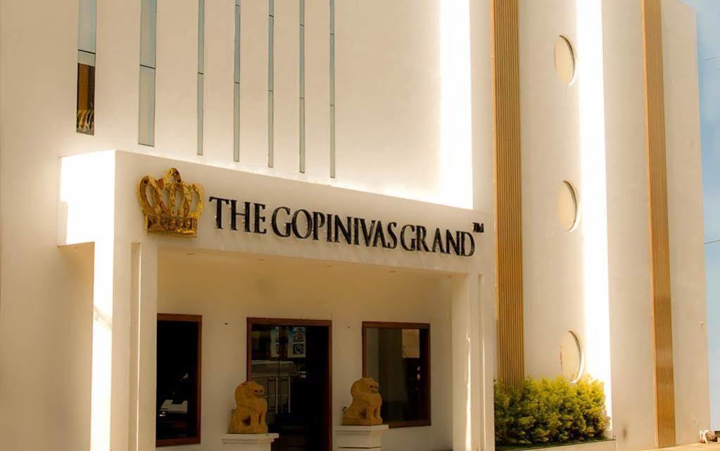 根尼亚古马里 The Gopinivas Grand酒店 外观 照片